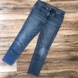 🐝 AEO Hi-Rise Legging Crop